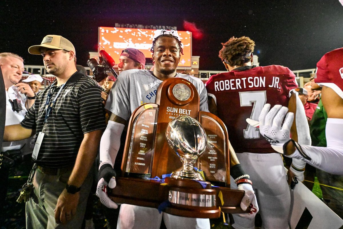 Kc_Dubb's tweet photo. Woke Up today as a Champion. 🙌🏾💍#OneTroy #WeRunTheBelt https://t.co/Yzdwox6SDo