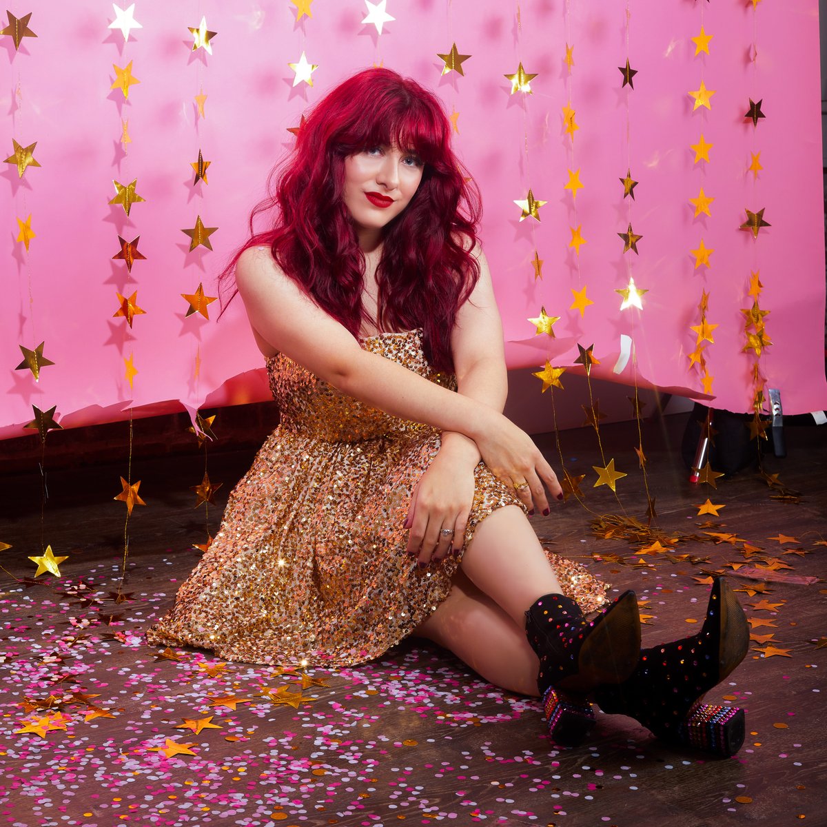 A very happy happy birthday to our amazing Account Manager, Megan! ❤️ May your day sparkle and shine as much as your personality does here on the T&amp;P #TPDreamTeam ! ✨🎂