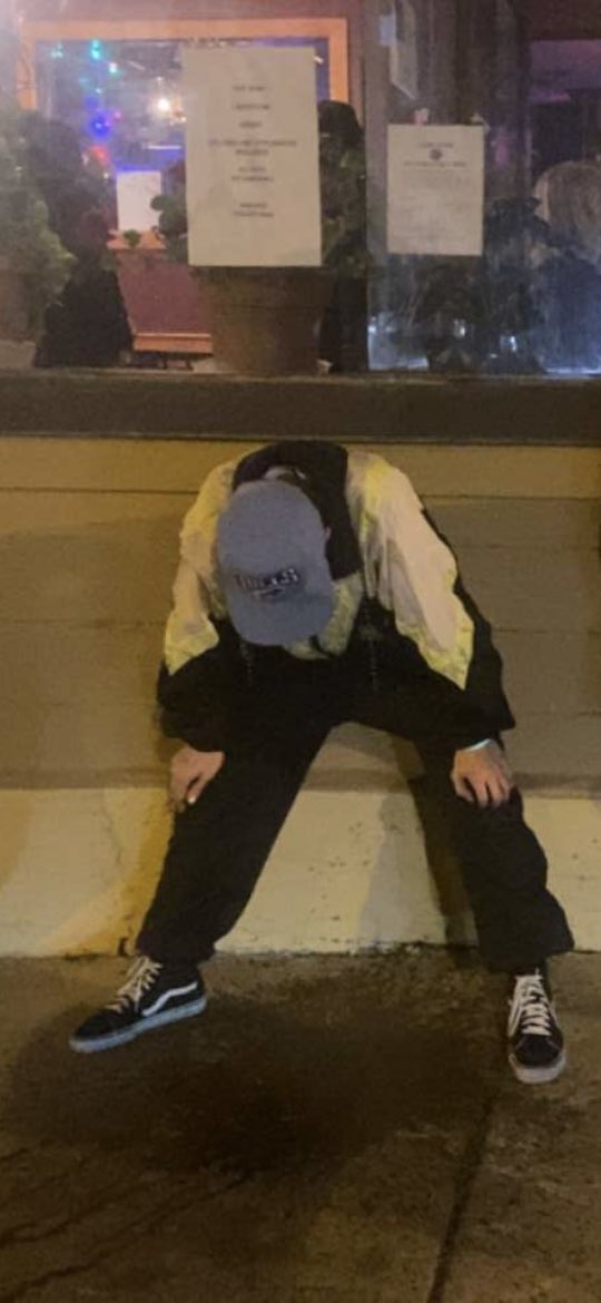 _JordanWalker_'s tweet image. Legendary night. Forever grateful for everyone involved. Filled the bin, plus someone flexed on everyone and bought an inflatable soccer pool. Thank you.