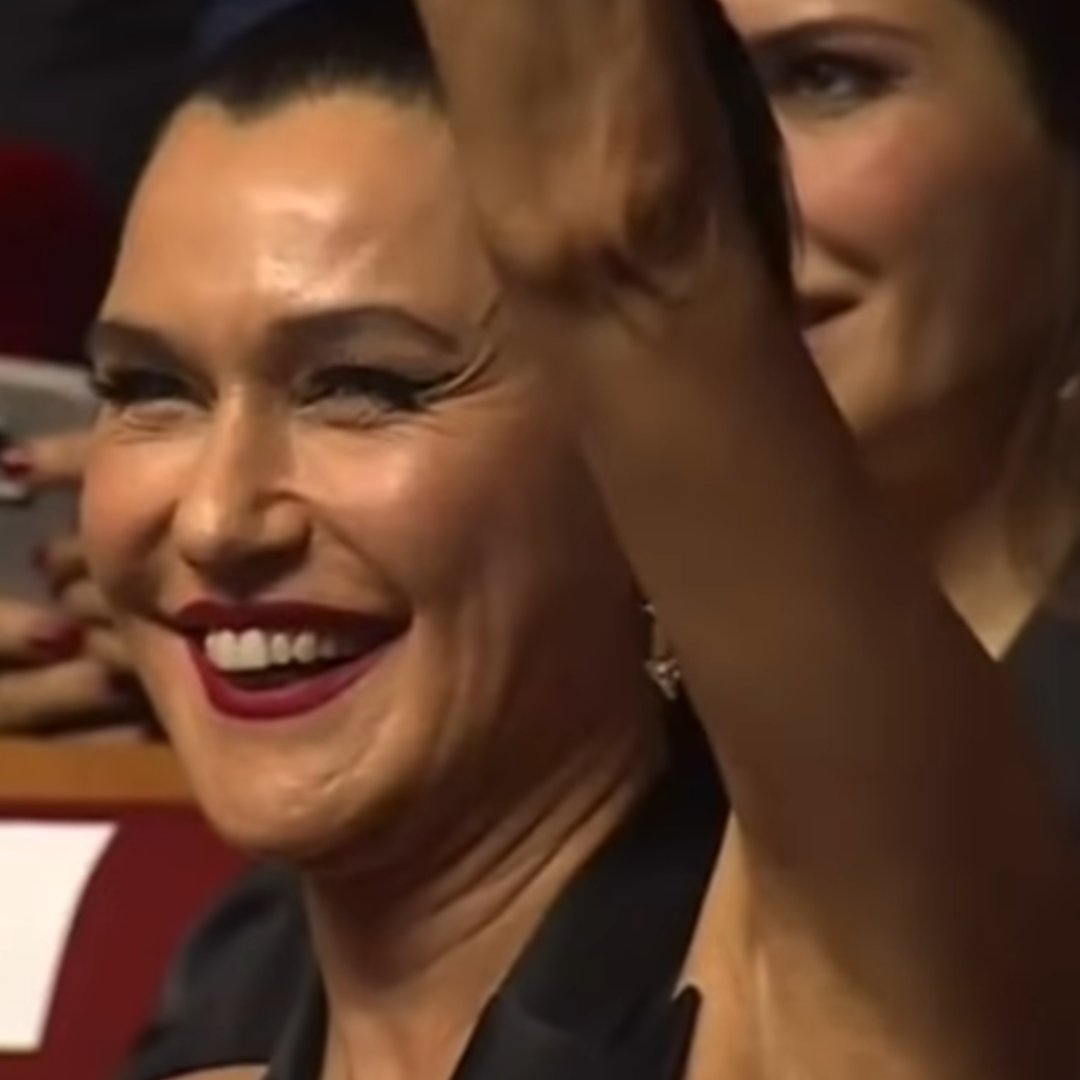 Gurur <a href="/sevvalsam/">Şevval Sam</a> <a href="/taroemir/">Taro Emir Tekin</a> #altınmenemenoeduelleri #pantenealtinkelebek