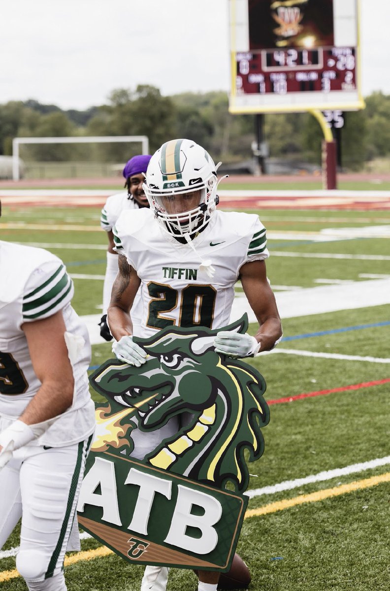 ChuckyLewis's tweet photo. Year 2 Led GMAC in Interceptions and Passes Defended💰

Thank you Lord🙏🏽❤️ https://t.co/E9CpH5tsei