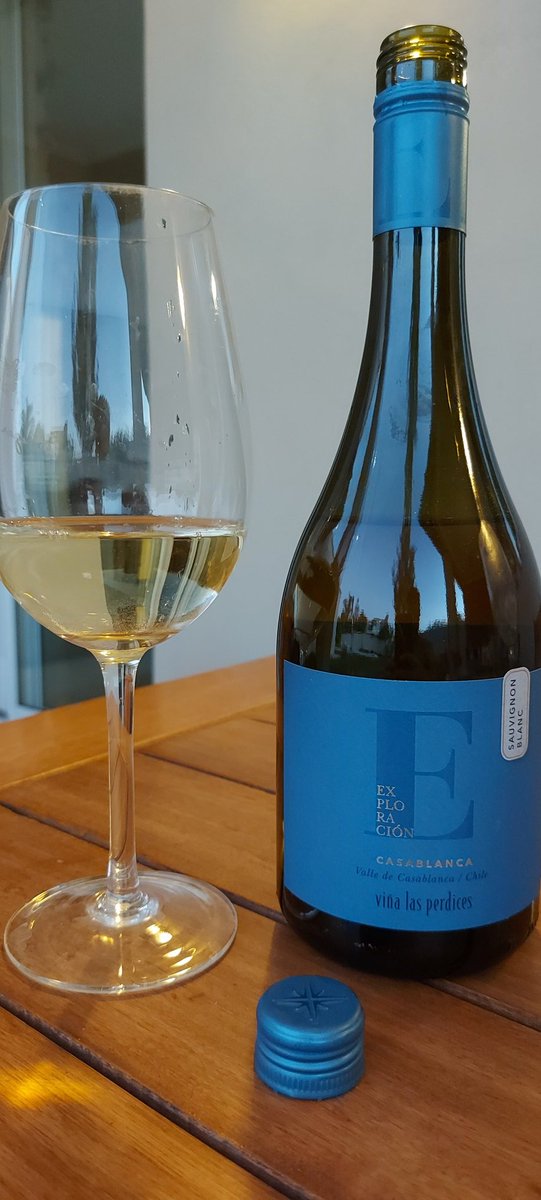 Podria estar toda la tarde hablando de este sauvignon blanc chileno, que cosa rica! Si lo ven, no lo duden!