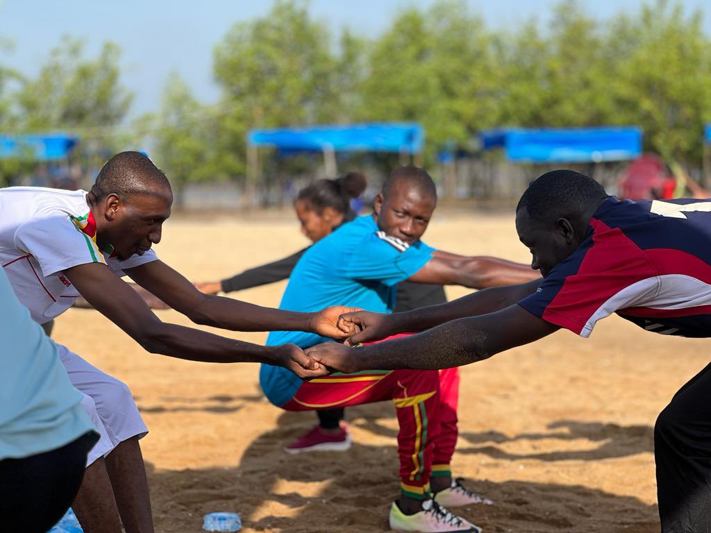 souadoregn's tweet photo. Réveil musculaire très tôt ce matin sur invitation de notre club filleul.
Ensemble luttons contre le diabète.
@lionsclubs https://t.co/gVh7uAIXaJ
