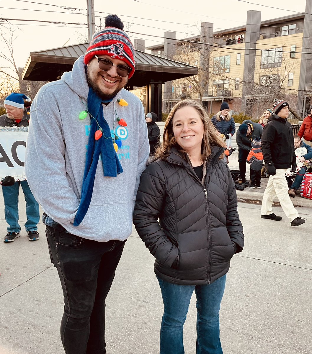 saraforwi's tweet photo. We are #WaukeshaStrong. 💙 https://t.co/gqujG1oyAM