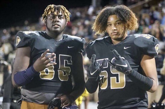 ScottlandDover6's tweet photo. just wanted to take a quick minute to thank my brothers and coaches from @GldLionFootball it was a fun ride but things happen and it’s time for me to come home @GaffneyFootball https://t.co/ioD7laJy8v