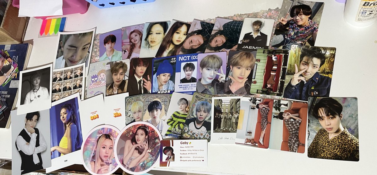 HiraiStore's tweet photo. 💜 HIRAI GIVEAWAY DE 9k 💜

O SORTEADO LEVARÁ 9 ITENS DA IMAGEM !!! (dois sorteados, um por imagem) 

Regras:
Seguir a Hirai
Dar fav e rt nesse tweet
Comentar o emoji que corresponde a imagem da adm que você deseja 
🍑 - Imagem adm DREZA 
🍋- Imagem adm GABY
Marque um amigo https://t.co/Ltc3KhrqqG