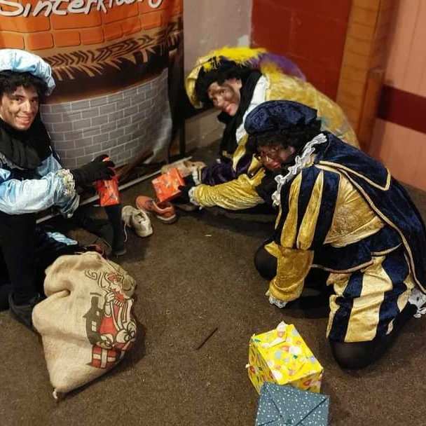 Ook dit jaar mocht ik, met de Sinterklazencentrale van de @ScoutingTono-groep weer heel wat kinderen blij maken met een bezoek van de Enige Echte.