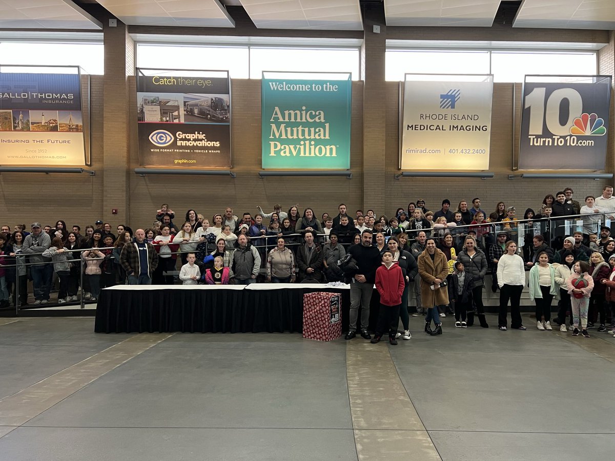 Dedham Day at the Providence Bruins! Warming up! Nearly 80 Dedham fifth graders!!!@DedhamSchools <a href="/DPSRiverdaleES/">Riverdale School</a> <a href="/DPSAveryES/">Avery Elementary Dedham</a> <a href="/Oakdalededham/">Oakdale School</a> <a href="/GLDGESchool/">Greenlodge School</a>