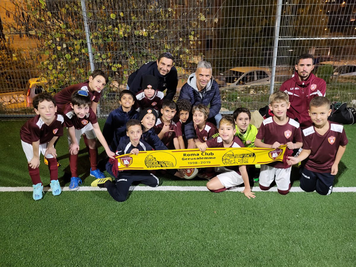 Grazie a Max #Tonetto e alla squadra di #Footvolley per la visita a Gerusalemme a i bambini dell’Academy Roma Club Gerusalemme Sempre #ForzaRoma