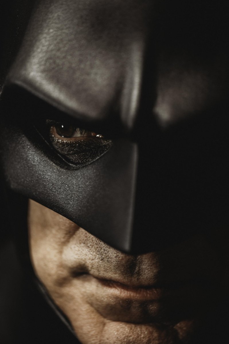 ReevzFX's tweet photo. New images of Michael Keaton's double Carl Newman @1989Balletbat from the first #Batman film wearing a restored copy of the original #batsuit I have been working on...pics by Shane Hicks of hicksclicksphotography 🦇🤘#batman #batman1989 #batman89 #michaelkeaton #dceu #timeburton https://t.co/KKDgKdAlYC