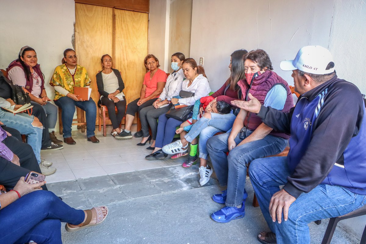 KarinaBaronO's tweet photo. Vamos a escuchar y trabajar permanentemente con la ciudadanía, ese es el cambio que queremos impulsar desde el Secretariado Ejecutivo en esta etapa de #Transformación para Oaxaca. https://t.co/uImfnCYxJu