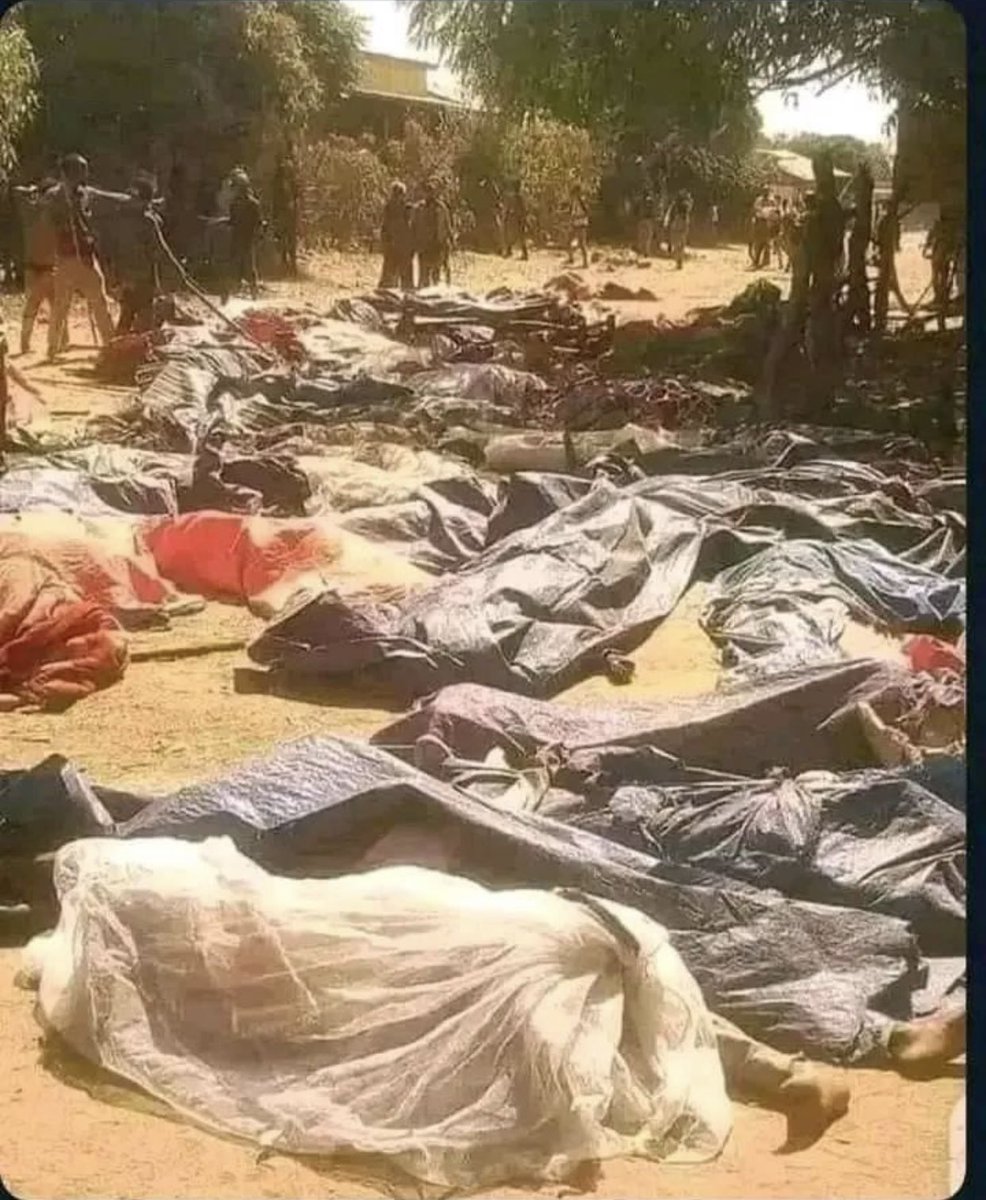 FenetFite's tweet photo. Absolutely sickening &amp; tragic 😢 
The Amharas burned innocent Tegarus alive &amp; now they're burning innocent Oromos.
Don't tell me to share a fuckin country with these fuckin ani"*ls. https://t.co/nwejIzVUcz