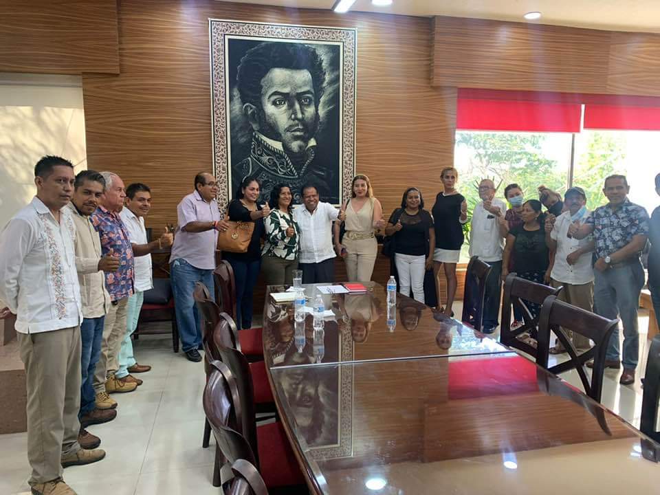 _lopezrosas's tweet photo. Son tiempos complejos para la sociedad y gobierno. En especial #Acapulco vive una etapa de dificultades por varias causas, su economía es precaria y en consecuencia, sus servicios deficientes; estamos en el umbral de la temporada más importante, #Guerrero #ALR @AbelinaLopezR https://t.co/AGZ9EmRnut