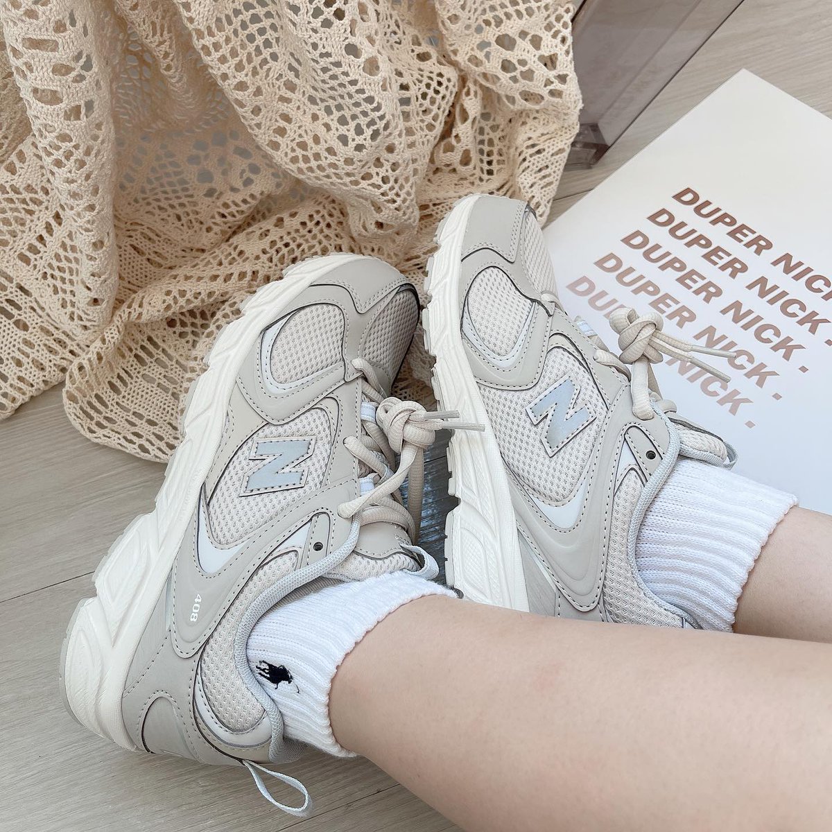 iswish_store's tweet photo. 🍊⌇ pre — New Balance ML408D

 *​˓ ꒱ โมเดล 408 สีครีมเบจ ละมุนนนน ใส่ได้ unisex mix&amp;match ได้ทุกลุค น้ำหนักเบา ใส่สบาย ◡̈  

💗ꕀ ราคา 3,290฿ ꒰free ems꒱

size : 220 / 225 / 230 / 235 / 240 / 245 / 250 / 255 / 260 / 265 https://t.co/g8uc7RgFyj