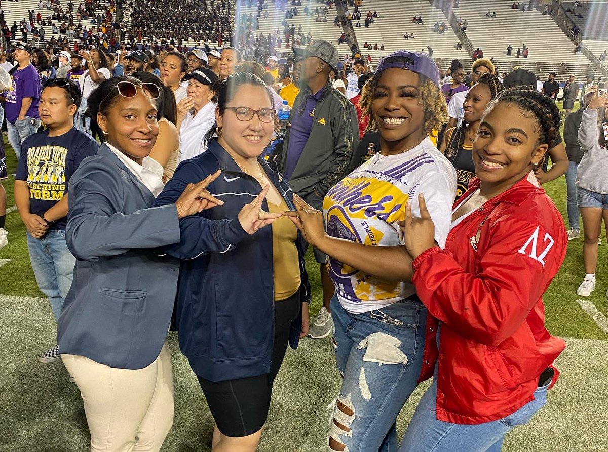 Omicron_ZetaPMA's tweet photo. Wishing a VERY HAPPY CHARTER DAY to our sisters of the Lambda Zeta Chapter of Sigma Alpha Iota International Music Fraternity Inc! Since 2004 you’ve been changing young women’s lives for the better. Have a wonderful day LZ, your brothers of OZ send you all the love🌹🇩🇪❤️ #sigphi https://t.co/soEm1aXEh4