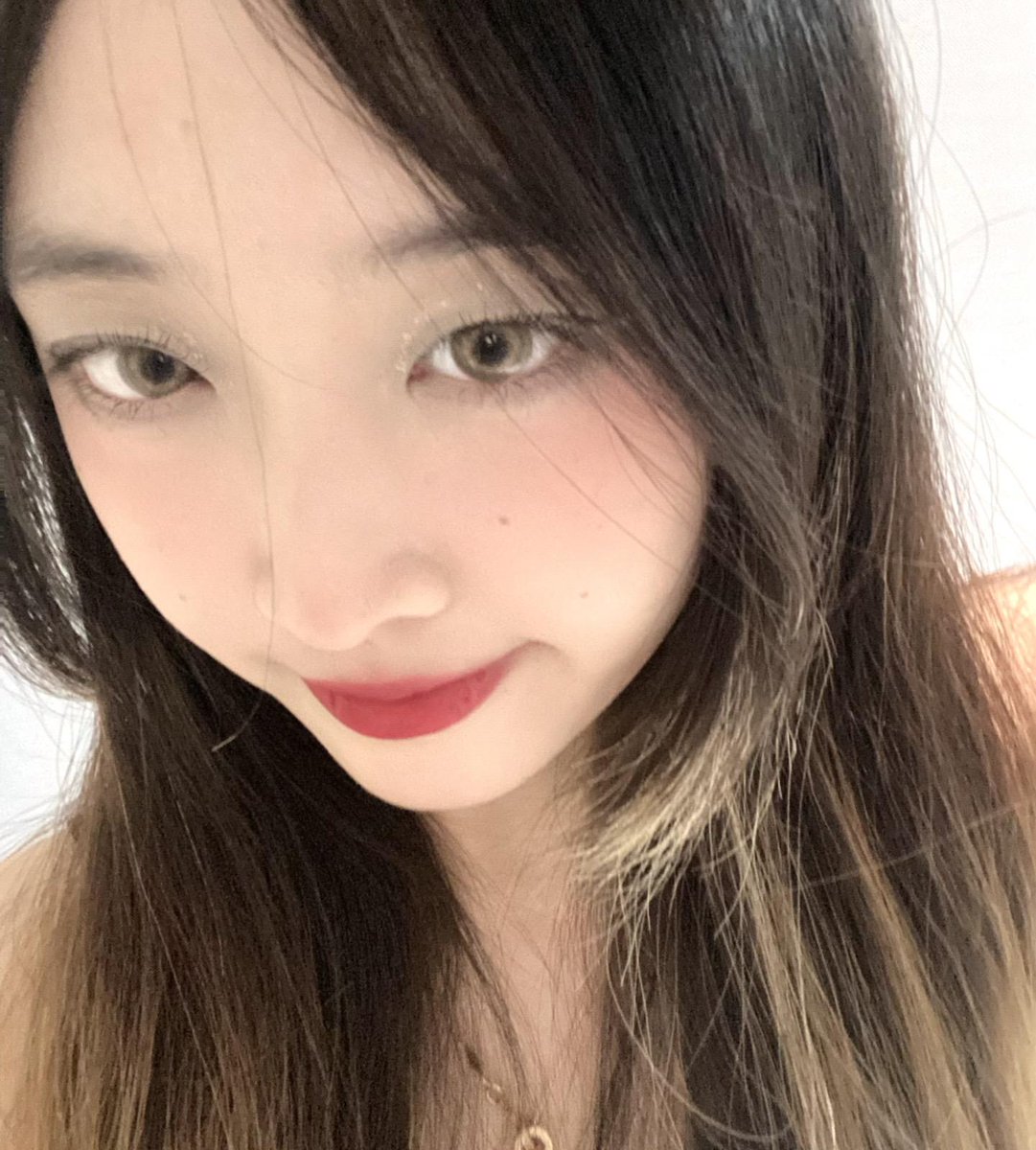 最近的新玩法是，买套猜次数，猜多少给多少套套。如果猜少了，多出来的几次没有套套用了就直接内射，如果猜多了，多猜了几次就得自己自慰高潮几次。咱就是说，很麻。#顾昕怡 #妓女顾昕怡 #反差婊 #射屏 #求鸡巴合照 https://t.co/KaHByCoGmw