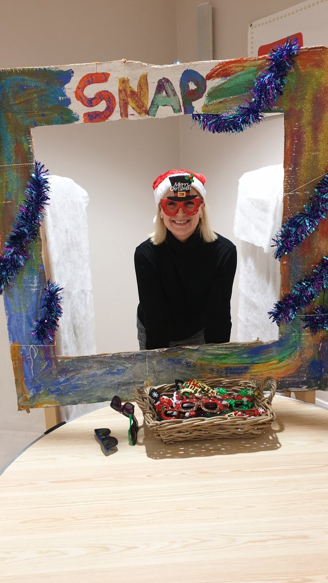 SNAP! and Youth Scotland previously invited me to judge a presentation for a Christmas event.  Was delighted to be invited to see what they had organised.  They've worked hard, wonderful to see all the families get together.  Thank you also to all the teachers and support staff.