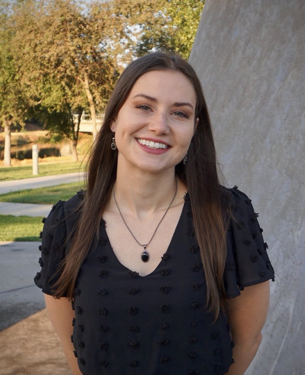 SHARPP_lab's tweet photo. 📣 SHARPP Lab shout out! 📣 Zoe Griffith successfully defended her Masters thesis (and PCT) entitled “Social Cognition, Personality and Social-Political Correlates of Three Health Behaviors: Application of an Integrated Theoretical Model”. Great work, Zoe!!! 📊👏 #sharpplab https://t.co/jt328Rzvqr
