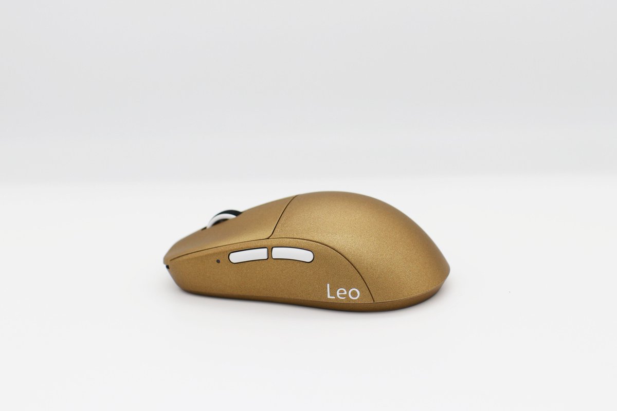 wearemaxgaming's tweet image. For the 4th giveaway in our Christmas Calendar, we are skipping gleam and going golden! 🤶🎄

To compete, do the following:
- Retweet this post. 
- Follow @PulsarGears 
- Follow @leonardodamouse 
- Follow @wearemaxgaming

Giveaway ends in 24hours.