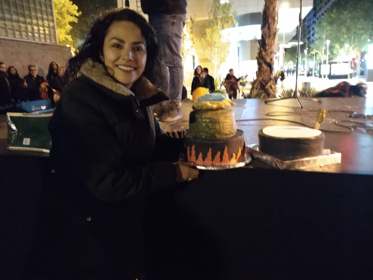 DiablesItaca's tweet photo. (5/7) moltes gràcies a tots els patrocinadors, mecenes i donadors anònims per la seva inestimable ajuda @BCN_LesCorts @Cultupopularbcn @CulturaDIBA  #patatestorres #fioredue ... mireu quines coques de #lacocadanisdevic i pastissos de #suspiroturquesa https://t.co/W3qvIJ1owN