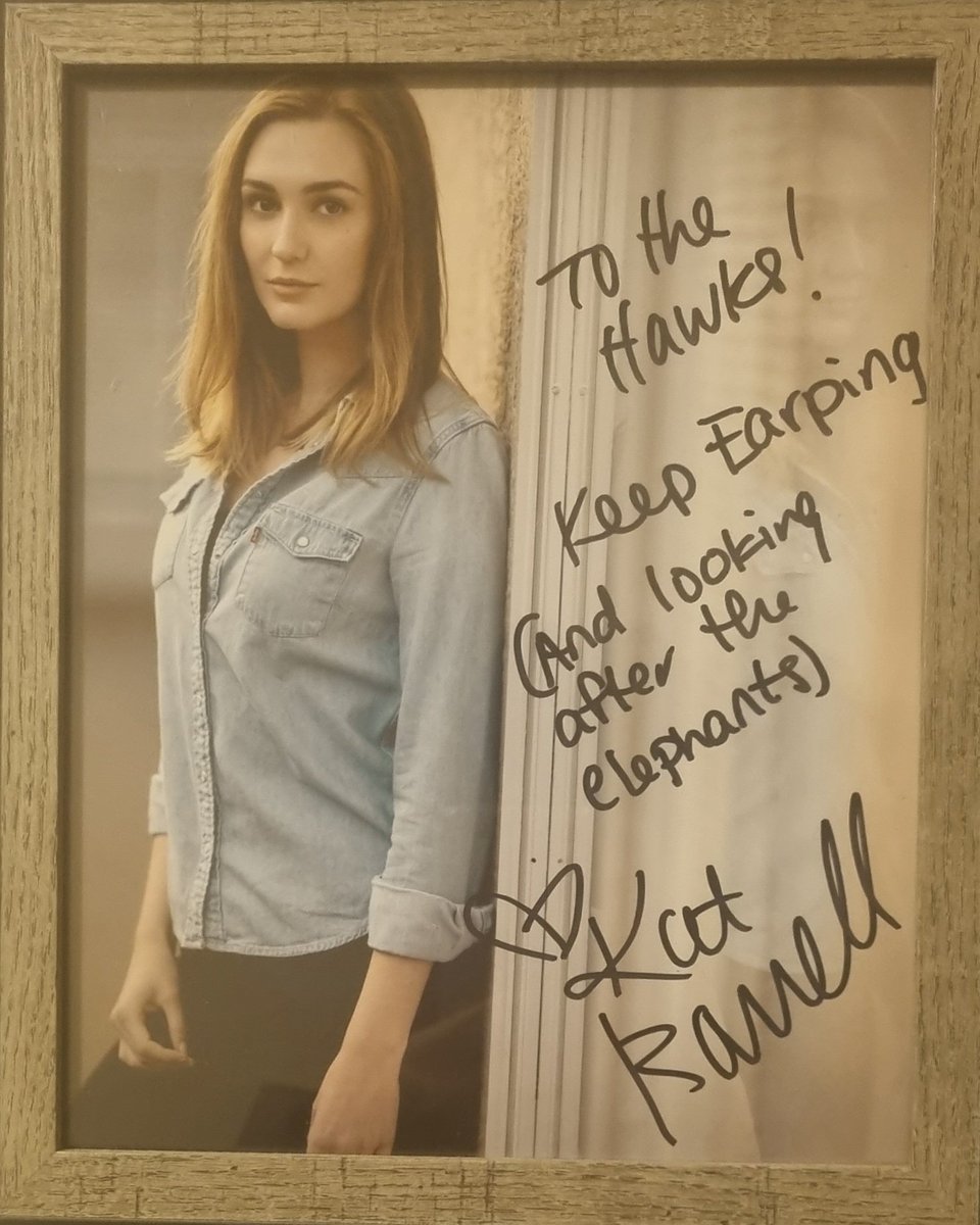 LisaAwks's tweet photo. Thank you @KatBarrell for our chat today. As always, never long enough! 

I plan to do both of these things 👇 as long as i can 😁

#WynonnaEarp
#BringWynonnaHome
#volunteer #loveelephants https://t.co/jjWR6XUlCY