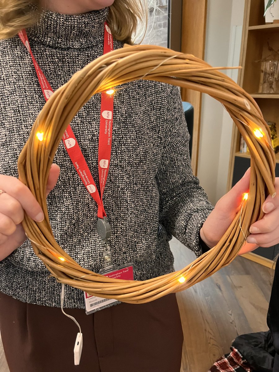 kerry_truman's tweet image. the #NTUmakers in me never really switches off.. even on a Sunday in the pouring rain I can be found outside prepping up a batch of buff willow ready for a session with @NTUadbe visitors tomorrow.. it’s going to be another wreath making adventure..!? #MakingStuff #NTUcommunity 😀