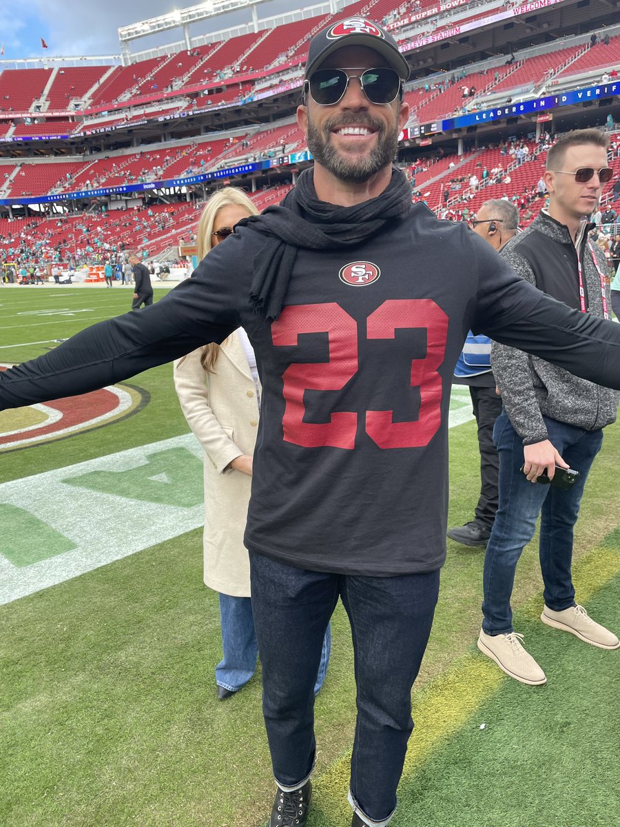 Gabe Kapler rocking a CMC jersey 🔥