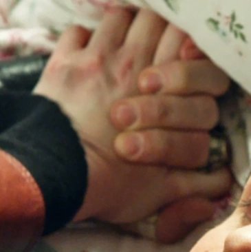 EnchantedSwans's tweet photo. ✨ CS Collection
CS 'hooking' hands | 4x22-23
❤️❤️❤️
#captainswan #emmaswan #killianjones #jennifermorrison #colinodonoghue #onceuponatime #ouats4 #cscollection #csholdinghands #captainswanholdinghands https://t.co/QdrrYl5kU3