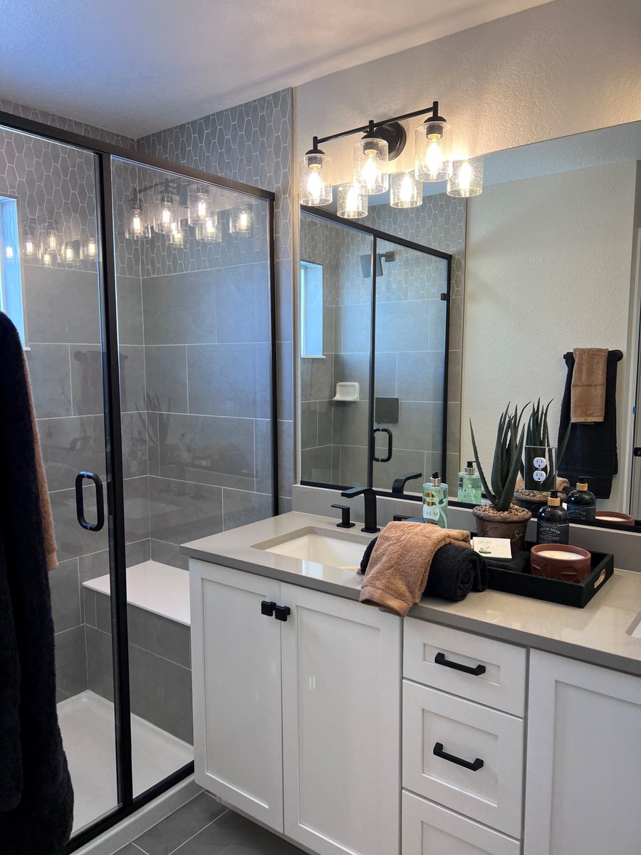 HomesLokal's tweet photo. Sneak peek! We have a model coming to the Stonegate community soon. Stop by our grand opening event on Saturday, 12/10, to take an exclusive look at the Everett floorplan! #ParkerCO #LokalHomes #BuyLokal #ParkerRealtor #ParkerRealEstate https://t.co/Hyu3bEdeIH
