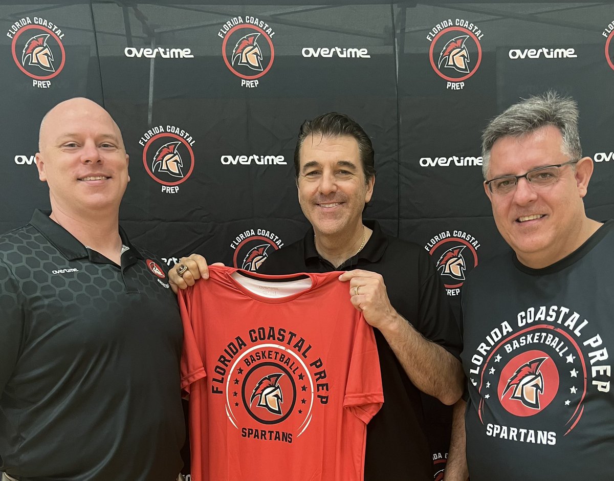 FLCoastalPrep's tweet photo. Honored to host national recruiting director and former D1 head coach Paul Biancardi @PaulBiancardi on campus to evaluate and coach our guys

We are blessed to once again have his message of hard work and character as keys to being a success on and off the court. #humbleandhungry https://t.co/fwOOiDTtuo