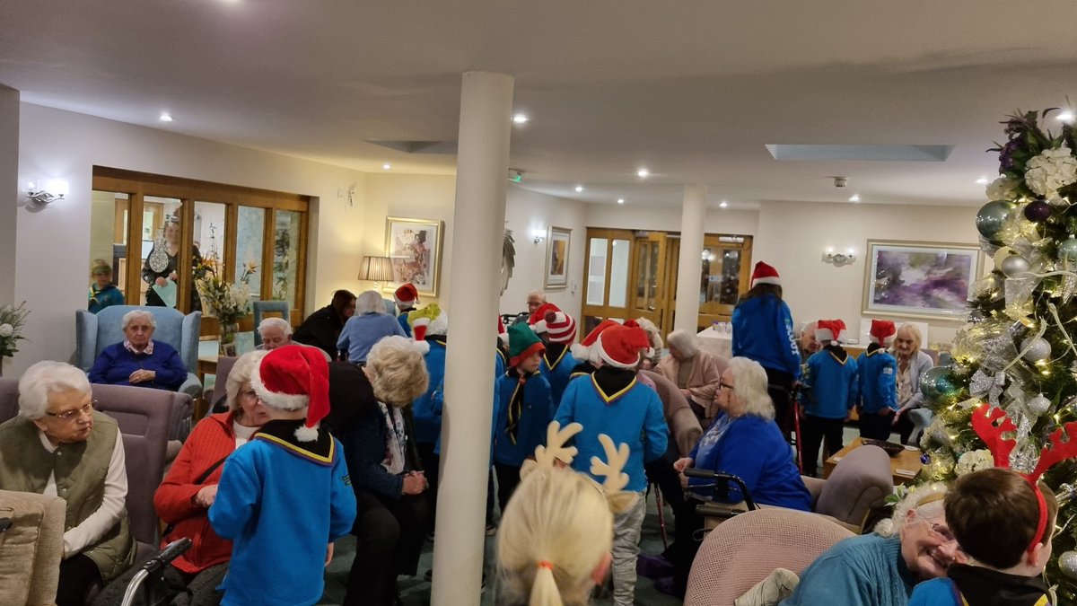1stwillowbeaver's tweet photo. Wonderful evening Carol singing for the residents of Brunlees Court, Southport. Christmas has begun 🎅🎄 @1stSouthport @SeftonNorth @MerseysideScout https://t.co/oXUtujB3aC