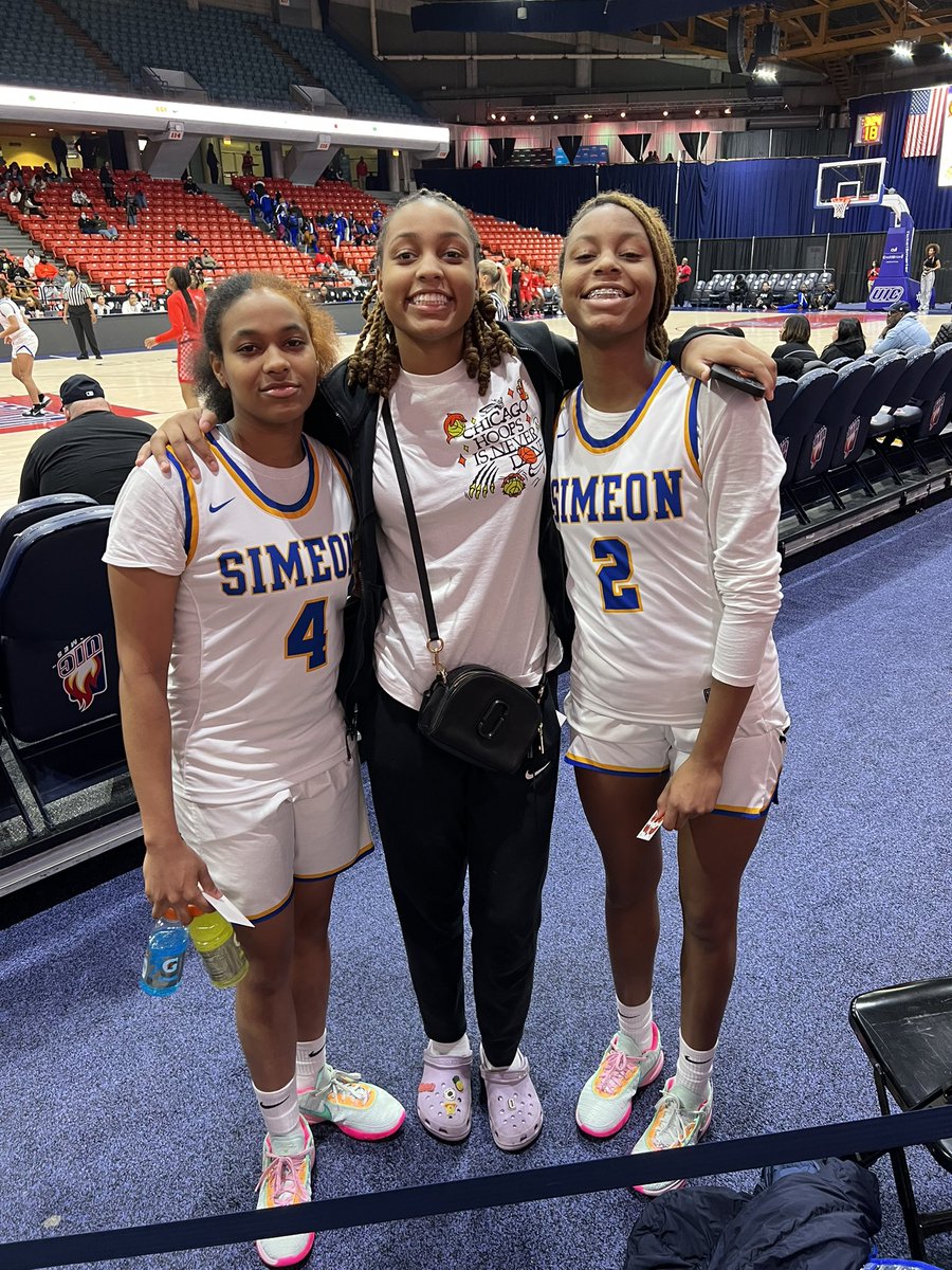 Mac Irvin Lady Fire S40 (@macirvingirls) on Twitter photo Tough 1 point loss for these three Fire hoopers…very good effort and all three starting for Simeon.
L-R
5’9 2023 Trinity Greenwood
6’2 2023 Desiree Berrien
6’1 2025 Dijiona Berrien
We are excited for Dijiona in the 2023 season with the Fire!!!🔥
Operations:<a href="/BrianMouton5/">Brian Mouton</a> Tough 1 point loss for these three Fire hoopers…very good effort and all three starting for Simeon.
L-R
5’9 2023 Trinity Greenwood
6’2 2023 Desiree Berrien
6’1 2025 Dijiona Berrien
We are excited for Dijiona in the 2023 season with the Fire!!!🔥
Operations:<a href="/BrianMouton5/">Brian Mouton</a>