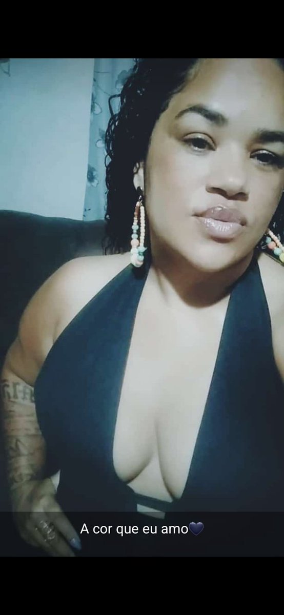 Debora07542050's tweet photo. A cor que eu amo 🖤 https://t.co/s0BKuCKJn1