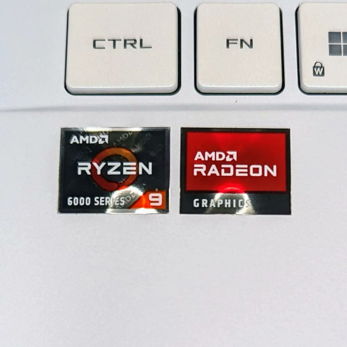 BG_TechLife's tweet photo. Most exciting tech product I've bought in a few years @asusrog #Zephyrus #Gaming #GamingPC #mw2 #BGTechLife https://t.co/dQQ3vL0ZFE