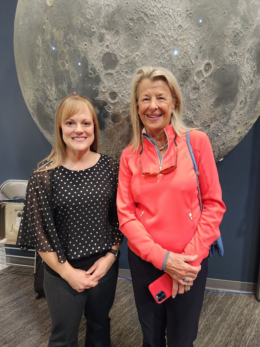 KaylorStacia's tweet photo. Had an incredible Friday morning meeting astronauts and mission control members as a Launch Learning Fellow with the Cosmosphere. Being a part of this groups has given me opportunities I never would have had and won't ever forget!
#launchlearningcosmo https://t.co/TcnmYcPXlG
