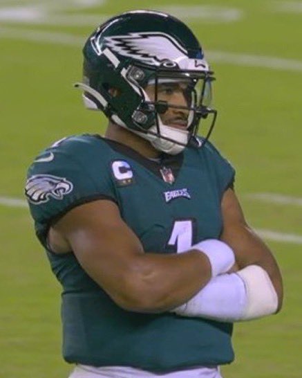 BarstoolPhilly's tweet photo. In back-to-back games.

Jalen Hurts vs. GB:
150+ rushing yards, 2 TDs

Jalen Hurts vs. TEN:
300+ passing yards, 4 total TDs https://t.co/jjOQmepo4U