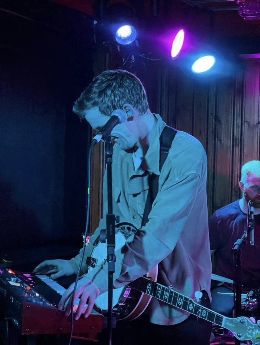 CornerBoyIRL's tweet photo. Thank you to everyone who made it to @whelanslive on Friday night and picked up the album. Our first sold out show in Dublin. Hearts are full! Grá 💙 https://t.co/kpv5Fktunb