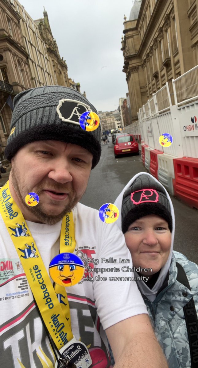 Bigfella_Ian_'s tweet photo. EVERTONIANS RETWEET THIS FOLLOW ME AND EVERY EVERTONIAN WHO RETWEETS THIS TO GAIN MORE BLUE FOLLOWERS #CONNECTINGBLUES #EFC #COYB π΅βͺοΈ @EITC @clairesimmo @reid6peter @Dull43Mick #SantaDash #santadashliverpool RT @TonyBellew @MeatballMolly @TheBlueRoomEFC @ToffeeTVEFC https://t.co/WqGdwHD3sr