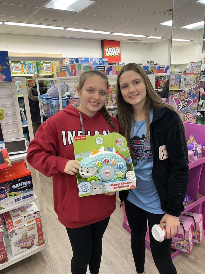 Team hitting practice followed by lunch and 🎅 shopping for a <a href="/RileyChildrens/">Riley Children's</a> family 🧡💙🐊🥎