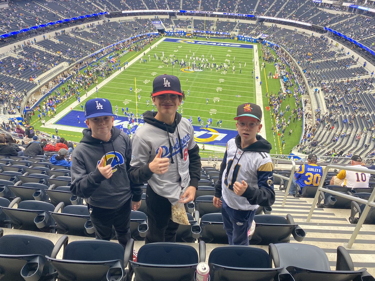 BeckyLeehey's tweet photo. #RamsHouse Matt, Owen and Drew- fans from Thousand Oaks. Go Rams! https://t.co/SQis0VoQPP