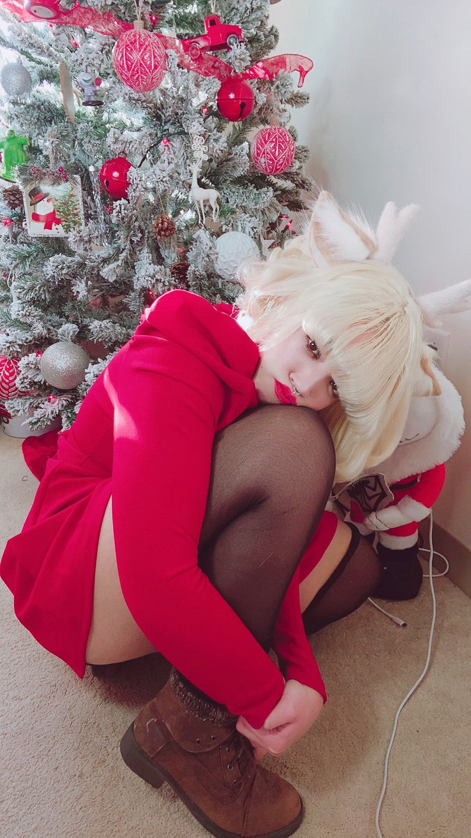 DecklynnM00's tweet photo. Merry Christmas ❤️🎄 #decklynnmoo #blonde #decklynnkastle #littledecklynn #cosplayer #deer #punk #artist #art #Blonde #pinup #browneyes #femboy #Model #shein #cosplay #Deercosplay #blondeboy #Christmasmakeup #cute #sweet #anime #kawaii https://t.co/VXiti8OizQ