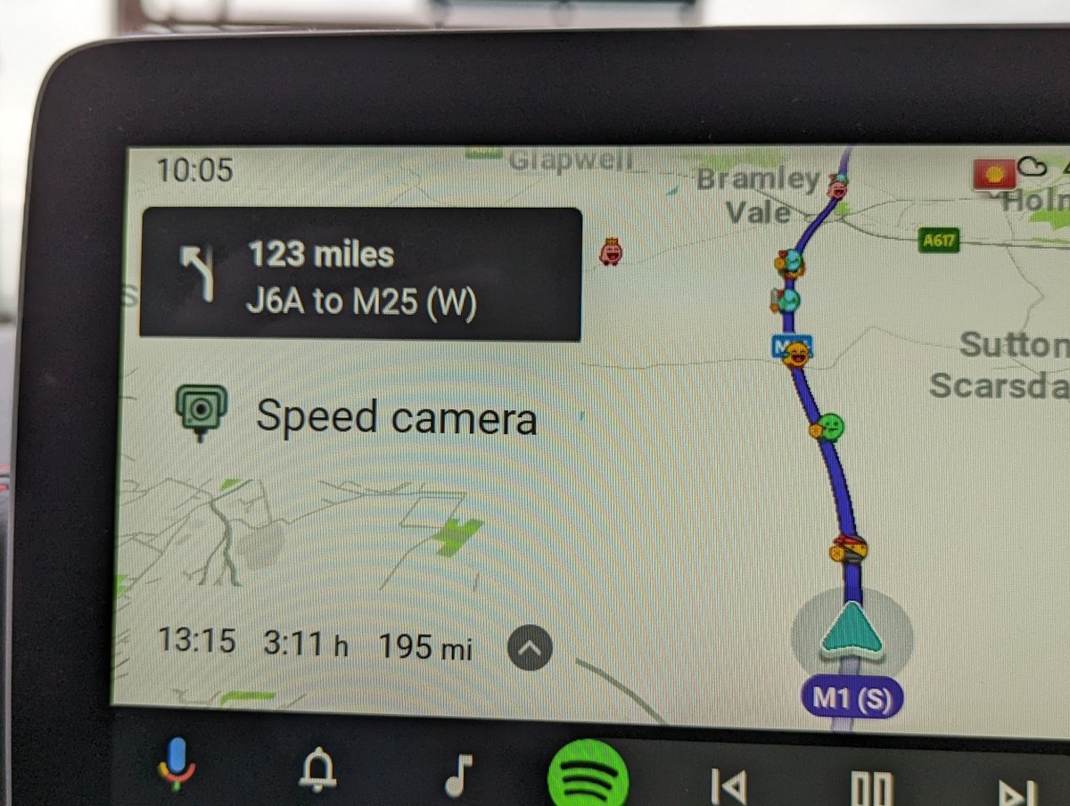 PanicAcid's tweet photo. That was a long arse drive! 470 miles in total but the @Line6 #Variax 600 is mine! Just waiting for my Line6 Pod XT Live to land so I can start playing with some settings, but after over a decade of wanting one I've finally got one. Woop! #Guitar #Variax600 https://t.co/CsRj5l1GIh