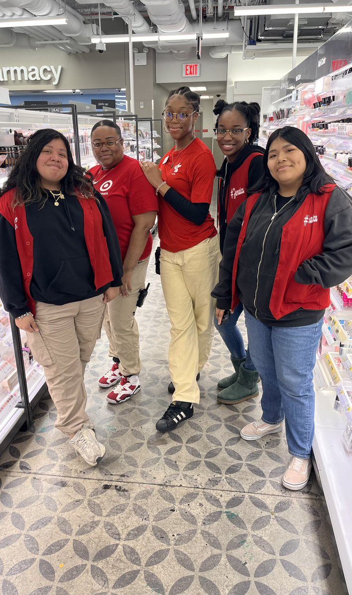 Special recognition to my opening team for quickly getting through the truck and then wrapping up the day  with some four by fours in personal care and cosmetics today. Thank you ladies for your hard work. 🥇🥳 Recognition to Jasmine, Precious, Michelle, Wendoly and Tatiyana.
