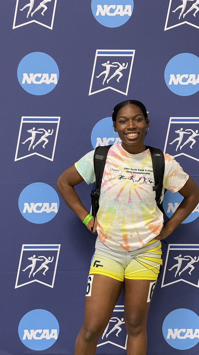 nyasingletary0's tweet photo. Great meet at JDL FasTrack Today! Finished 1st in both of my events, 60m &amp; 200m, with PR’S! 👏🏾😊 #tracklife #indoortrack #motivated #collegemeet https://t.co/bkEBPKuKCf