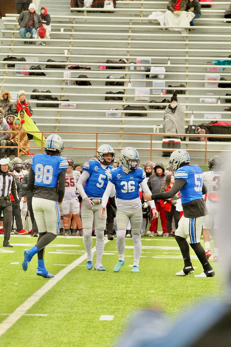 truittbosh05's tweet photo. Junior season is officially over.I wanna thank the seniors for helping me accomplish everything I have done this year from coming up from jv my sophomore year to me breaking records this year I couldn’t have done it without them love you all💙 until next year….#36 out https://t.co/I3SmIe1z5y