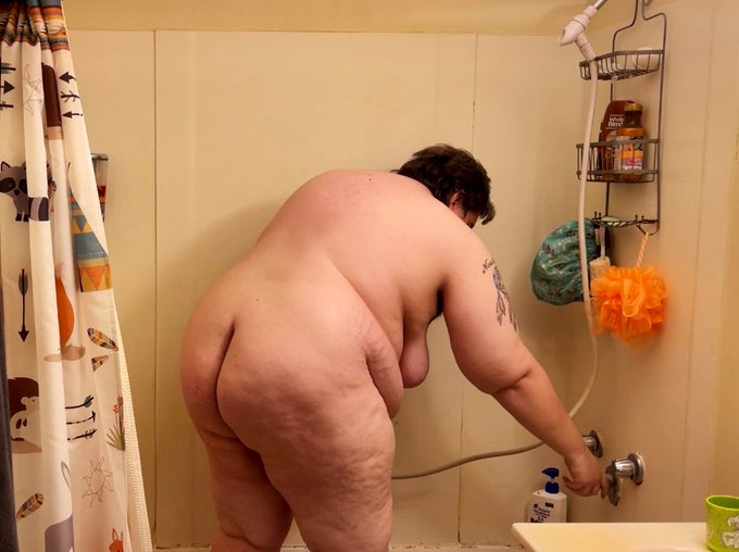 It&rsquo;s been awhile since I made a shower video, it&rsquo;s always difficult because of how small my bathroom<a href="/tag/xhamster"class="tags"><span>#xhamster</span></a>