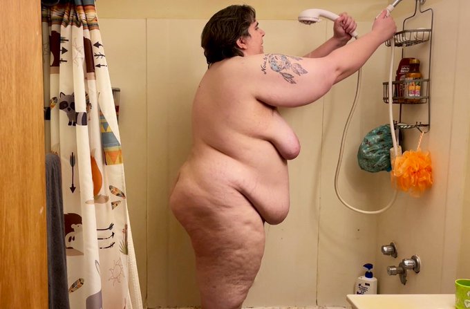 It&rsquo;s been awhile since I made a shower video, it&rsquo;s always difficult because of how small my bathroom<a href="/tag/xhamster"class="tags"><span>#xhamster</span></a>