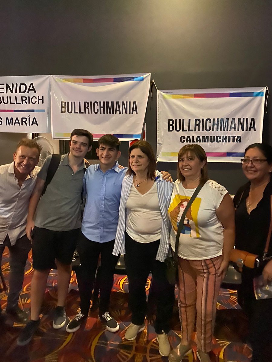 BullrichmaniaMe's tweet photo. 🆗️ LA BULLRICHMANIA DIJO PRESENTE EN #deanfunes CORDOBA.
🤗 GRACIAS @patobullrich por recorrer TODO EL PAIS.

👉 DESDE LOS LUGARES MAS PEQUEÑOS HASTA LOS MAS GRANDES 💪

#bullrichmania #lafuerzadelcambio #argentina🇦🇷 https://t.co/rl7SNviztN