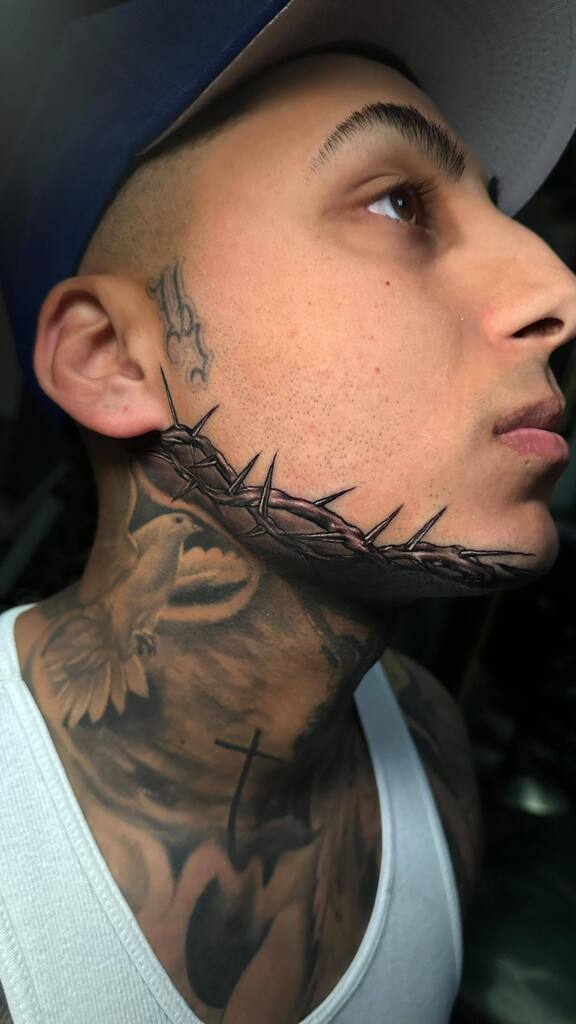 Top 68+ under jawline tattoo super hot - in.eteachers