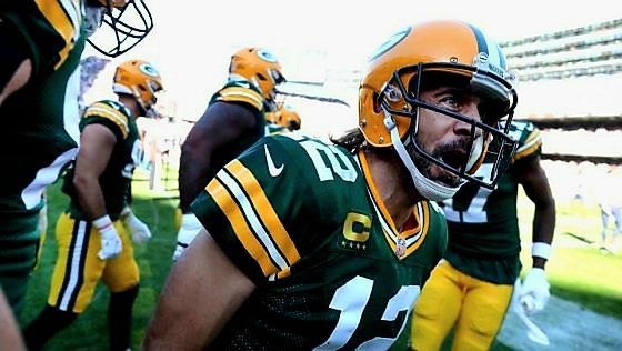 BookOfEli_NFL's tweet photo. ATTN: AARON RODGERS STILL OWNS THE BEARS https://t.co/AXblYvY3je